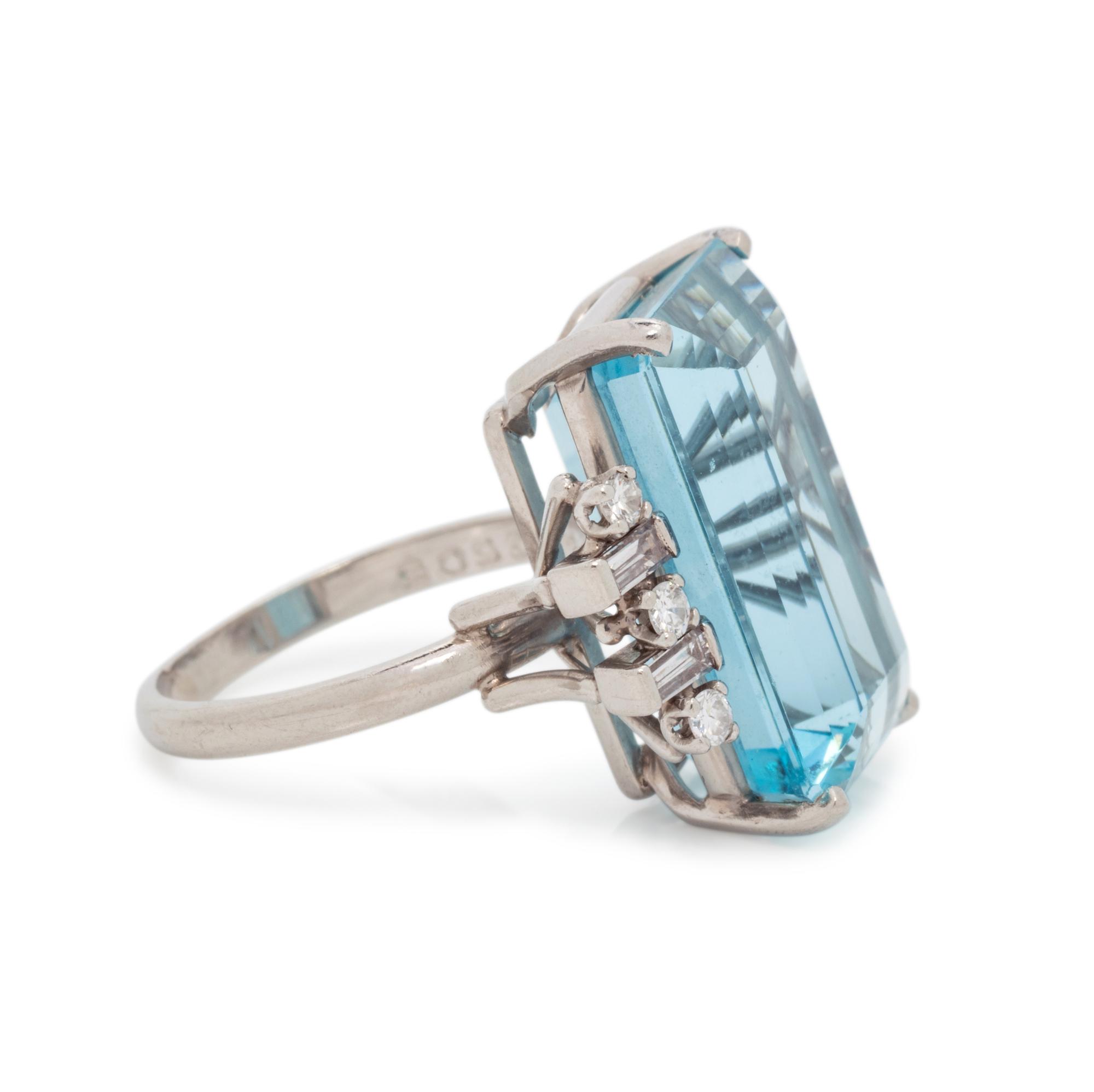 AQUAMARINE AND DIAMOND RING
