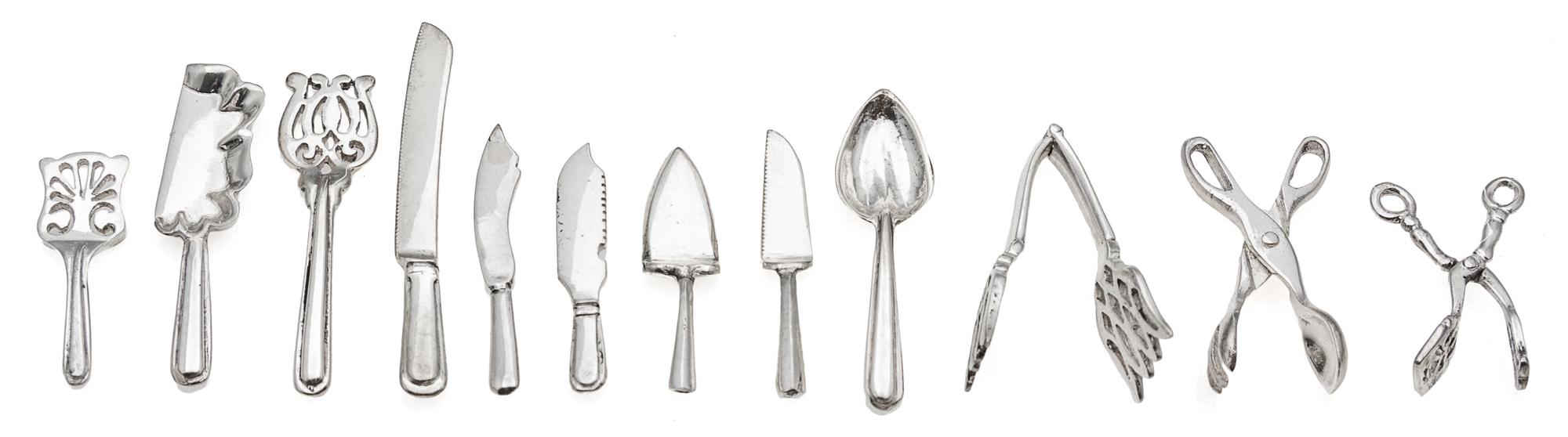 A Collection of Silver Serving Articles, , comprising a cake knife, a fish slice, a fish knife, a cake slice, a pie slice, a crumb tray