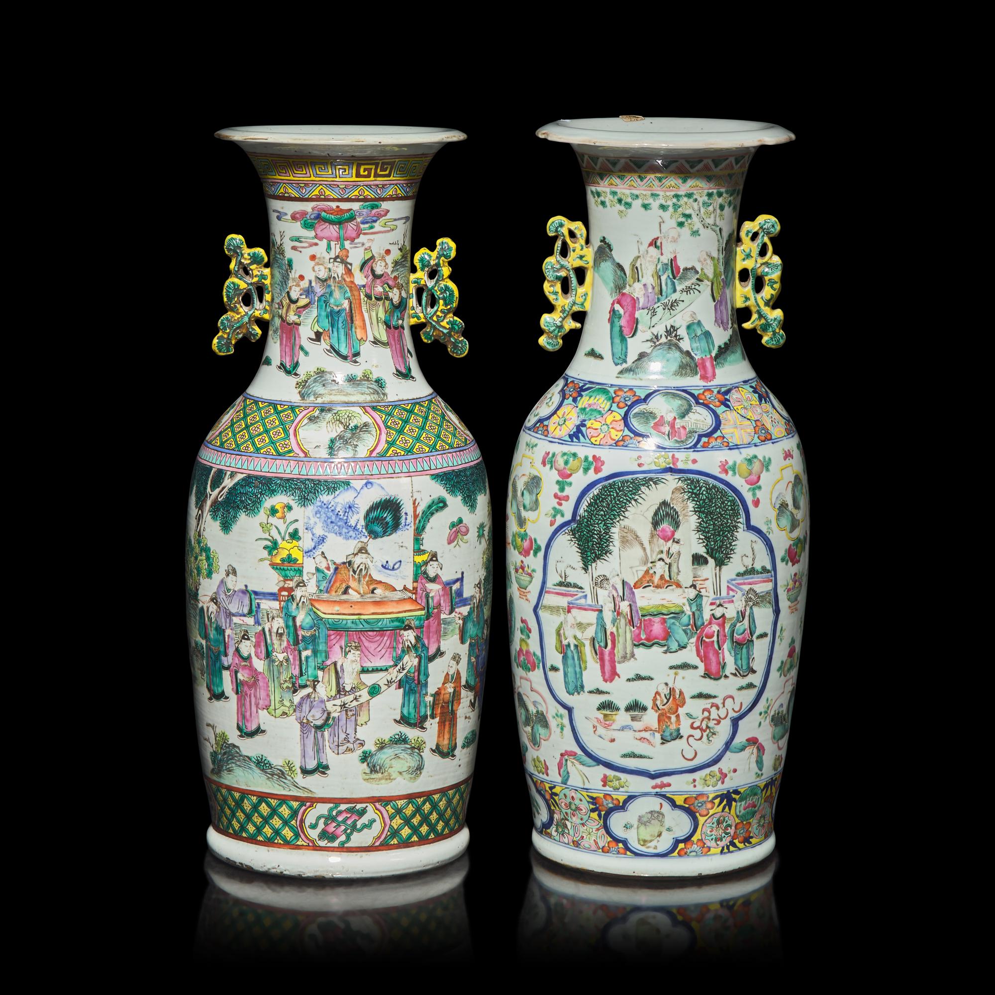 Two Chinese Famille Rose Porcelain 'Figural' Vases, Late 19th-20th Century 晚清-民國 粉彩開光人物故事圖賞瓶兩件