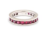 WHITE GOLD AND SYNTHETIC RUBY RING