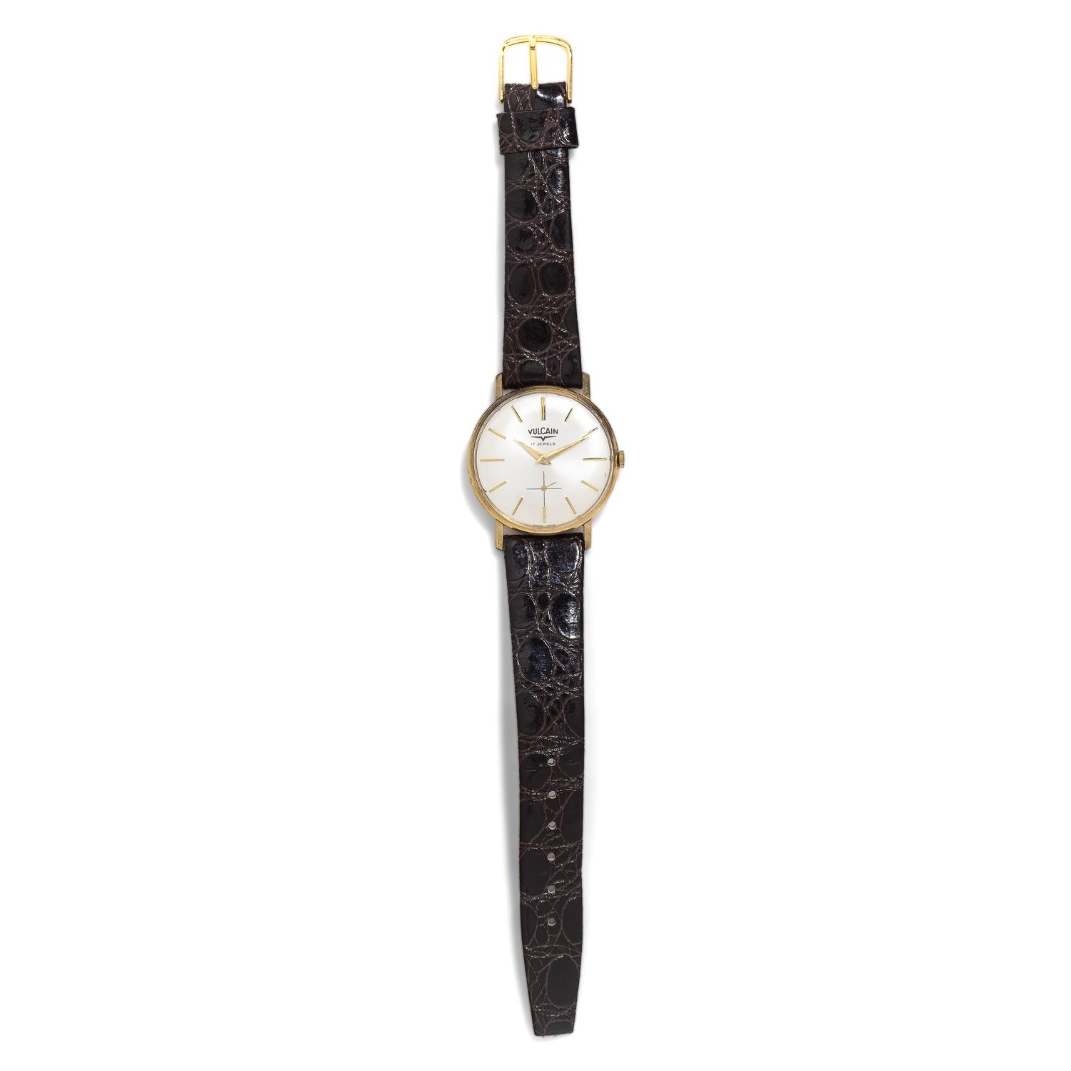 VULCAIN, 14K YELLOW GOLD WATCH
