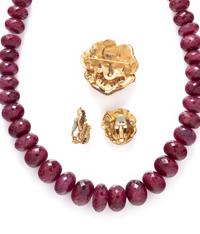 FACETED RUBY BEAD NECKLACE TOGETHER WITH A CINER PANSY DEMI PARURE