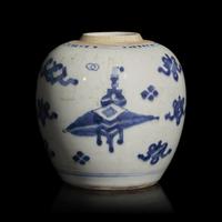 A Chinese Blue and White Porcelain Ginger Jar, 19th Century — 清晚期 青花博古圖罐