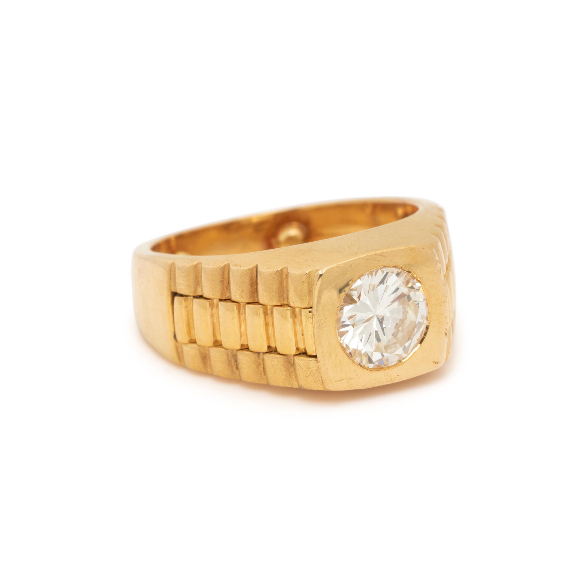 YELLOW GOLD AND DIAMOND RING