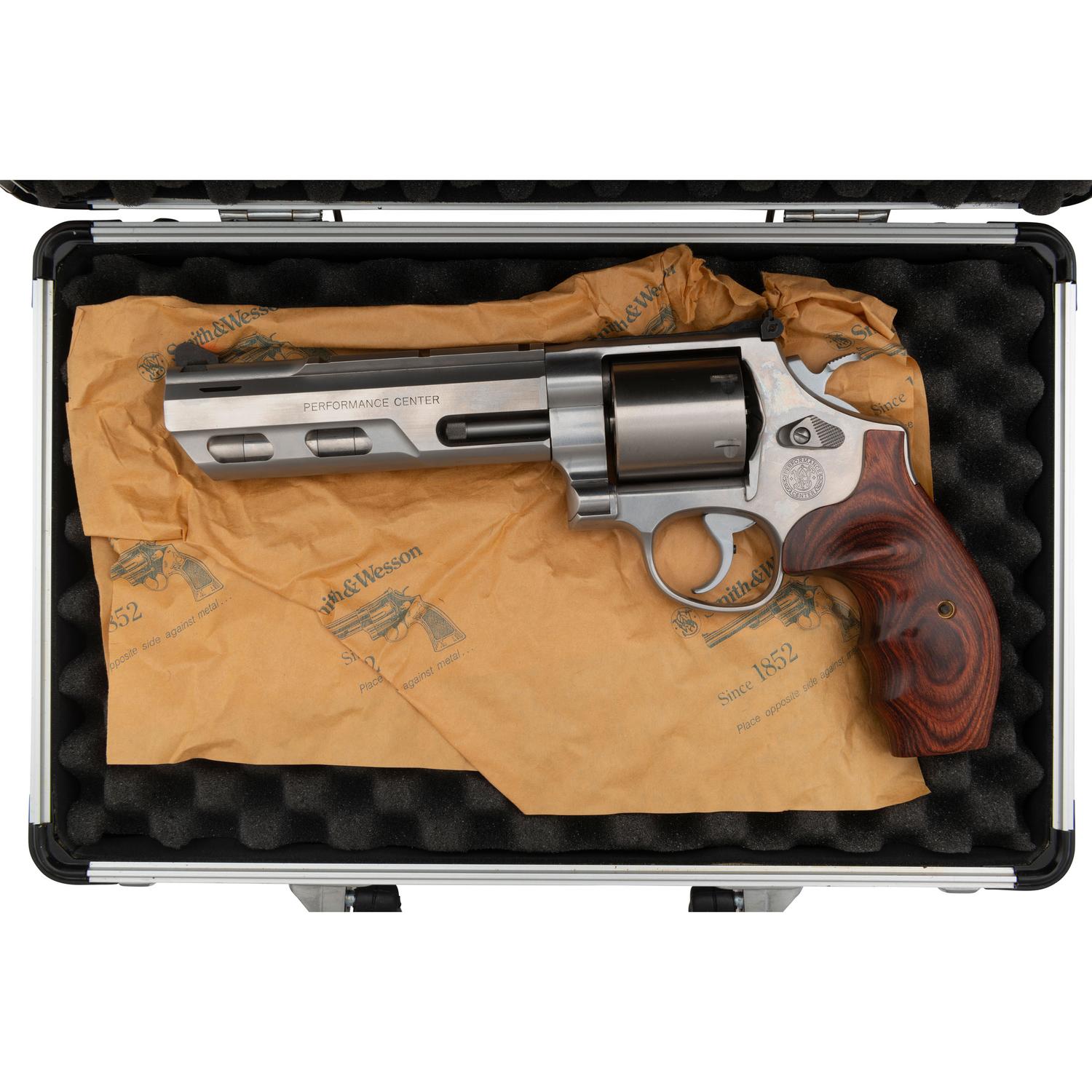 *Smith & Wesson Performance Center 629-5 in Box with Accessories