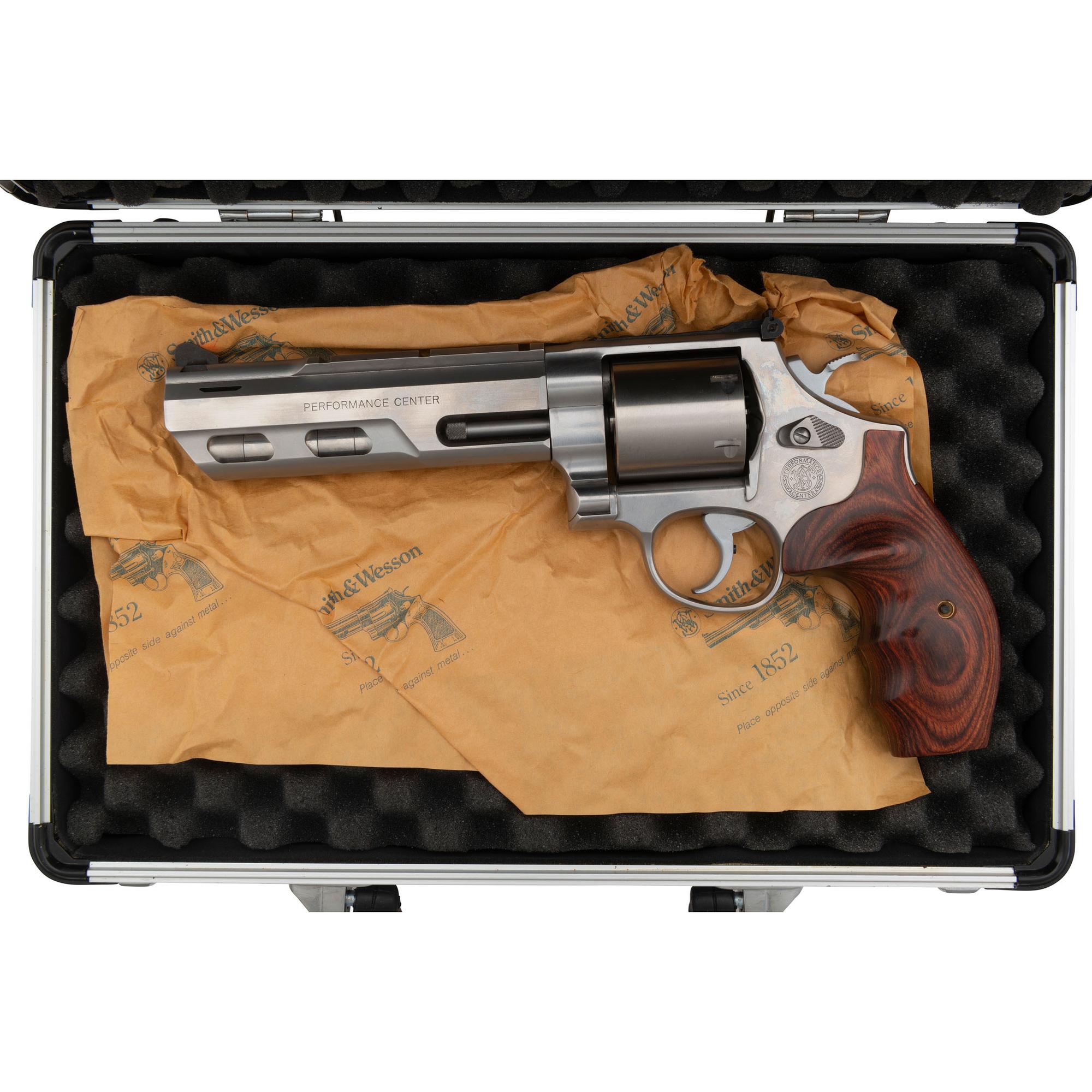 *Smith & Wesson Performance Center 629-5 in Box with Accessories