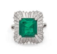 A Platinum, Emerald and Diamond Ballerina Ring, Oscar Heyman & Brothers, 9.80 dwts.