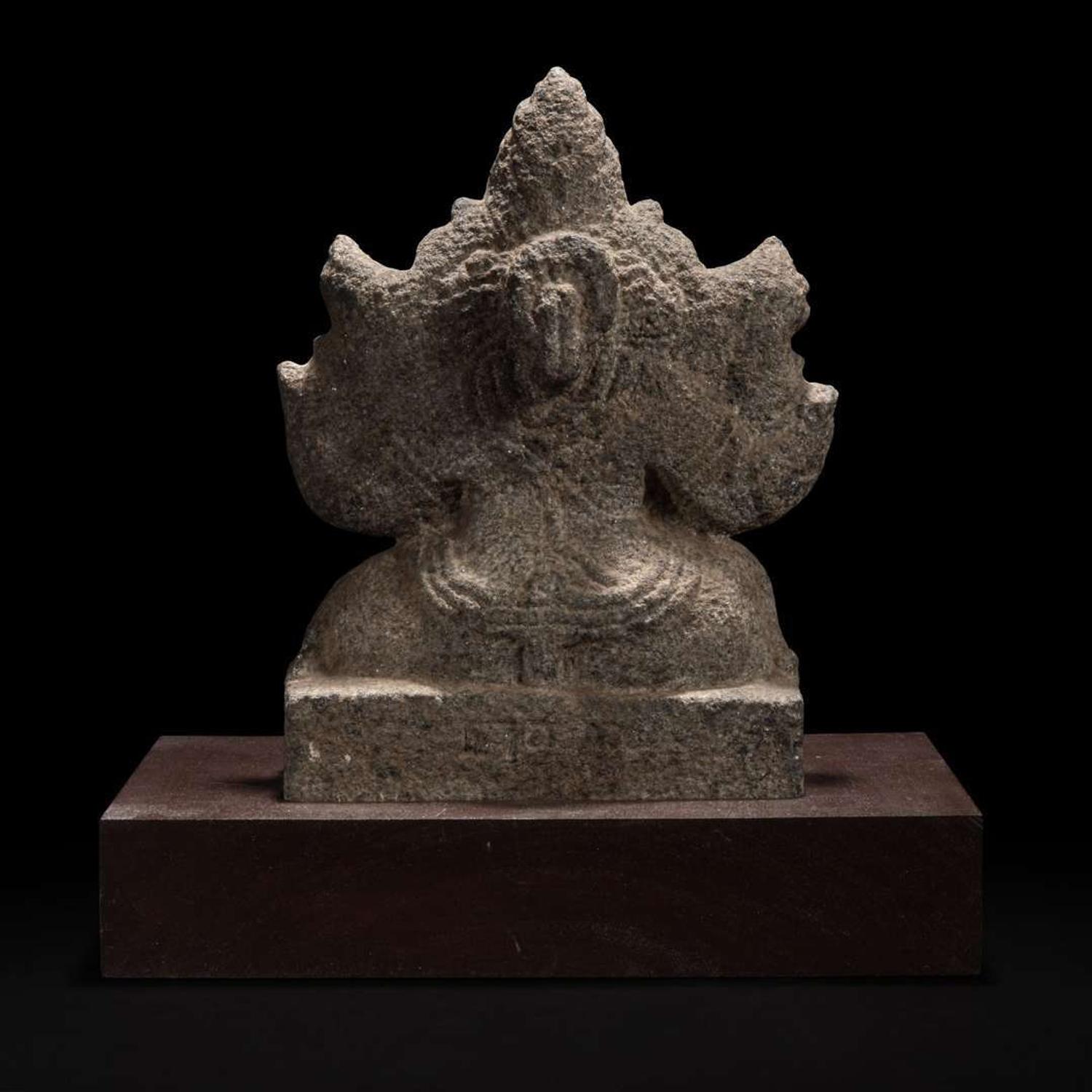 A carved stone figure of Ganesh 象神石雕 South Indian, 14th/15th century or earlier ???? ???????