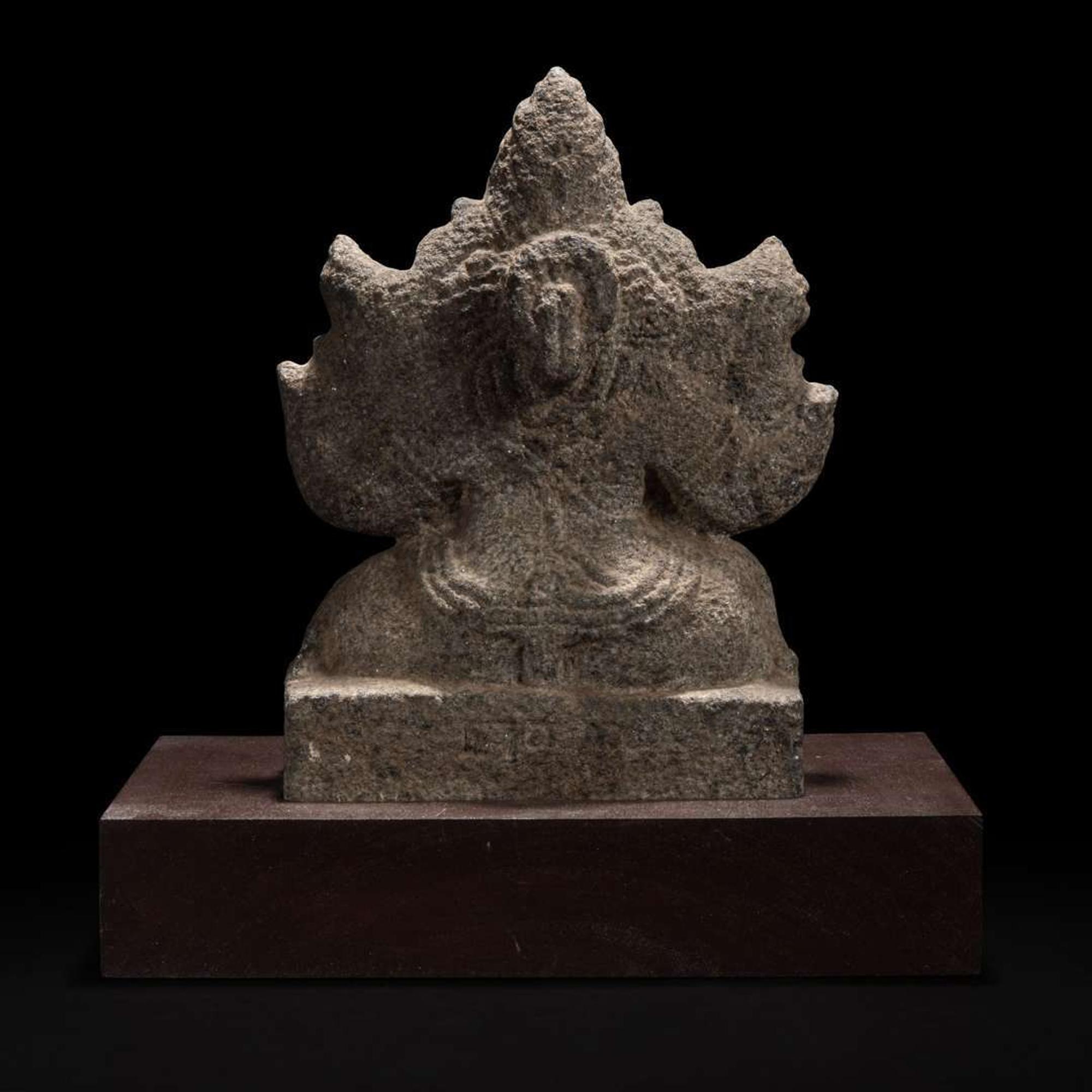 A carved stone figure of Ganesh 象神石雕 South Indian, 14th/15th century or earlier ???? ???????