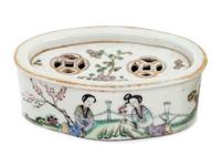Six Chinese Porcelain Articles