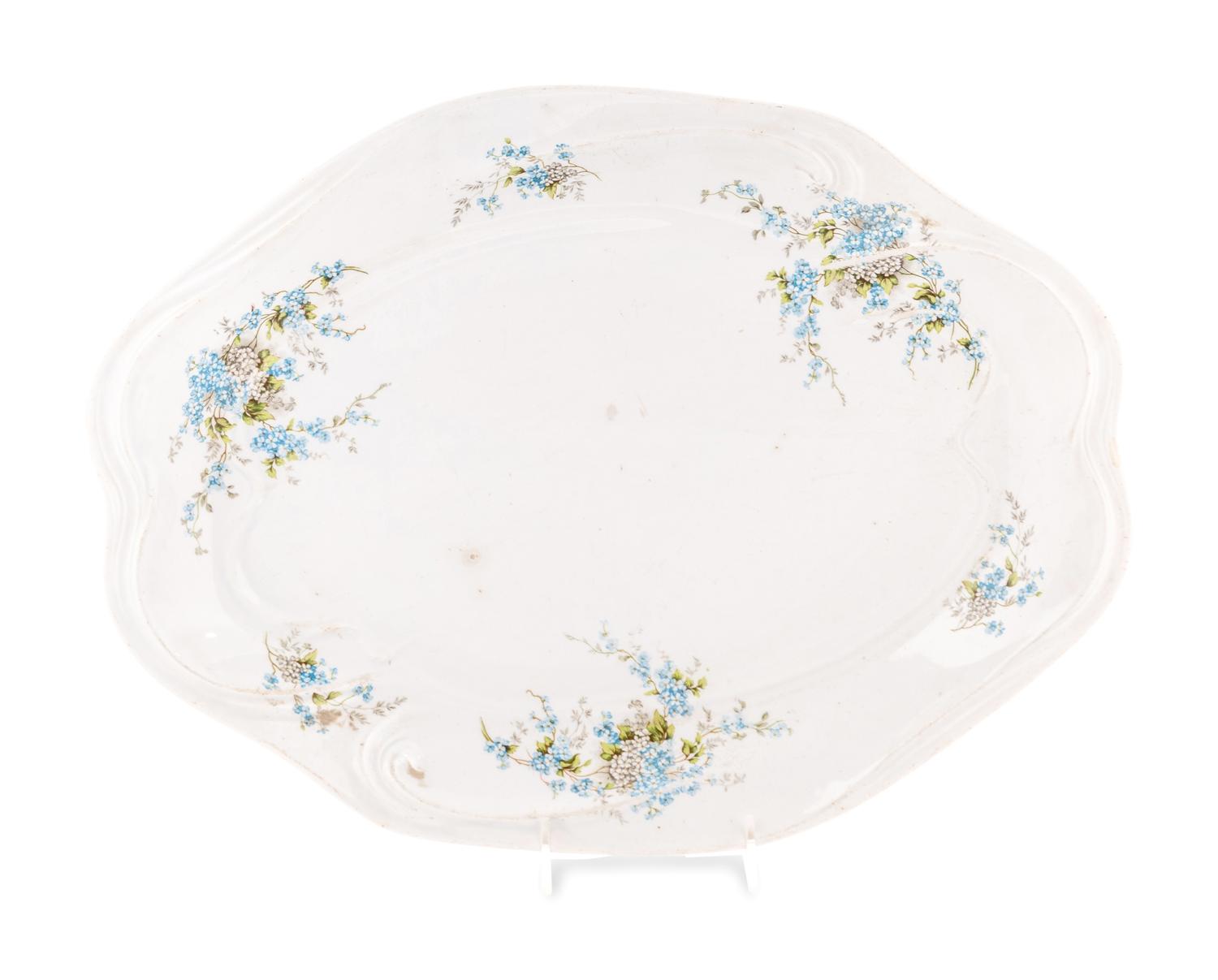 An M.S. Kuznetsov Porcelain Serving Dish