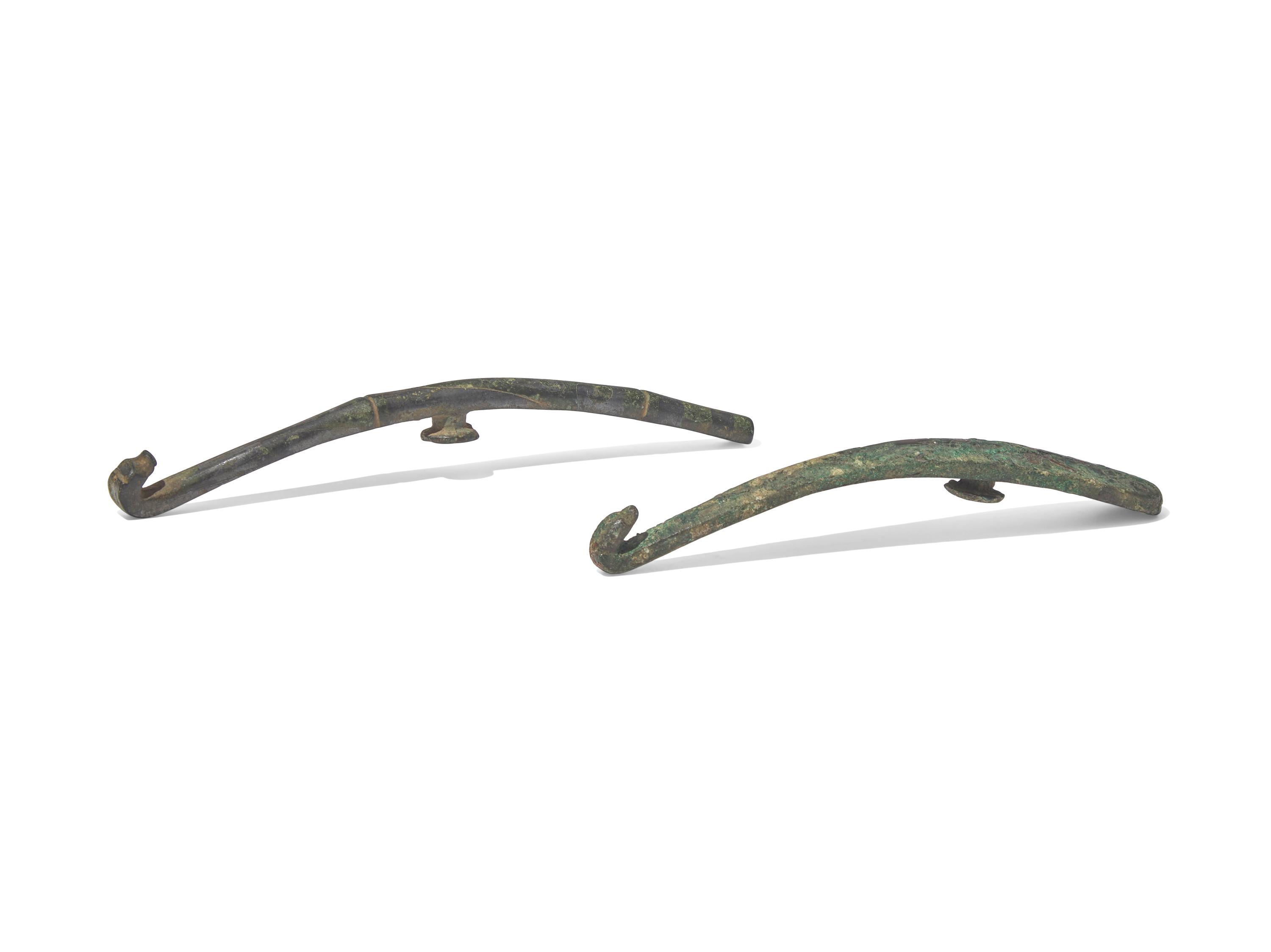 Two Chinese Inlaid Bronze Belt Hooks, Warring States To Han Dynasty 戰國-漢 銅帶鈎兩枚