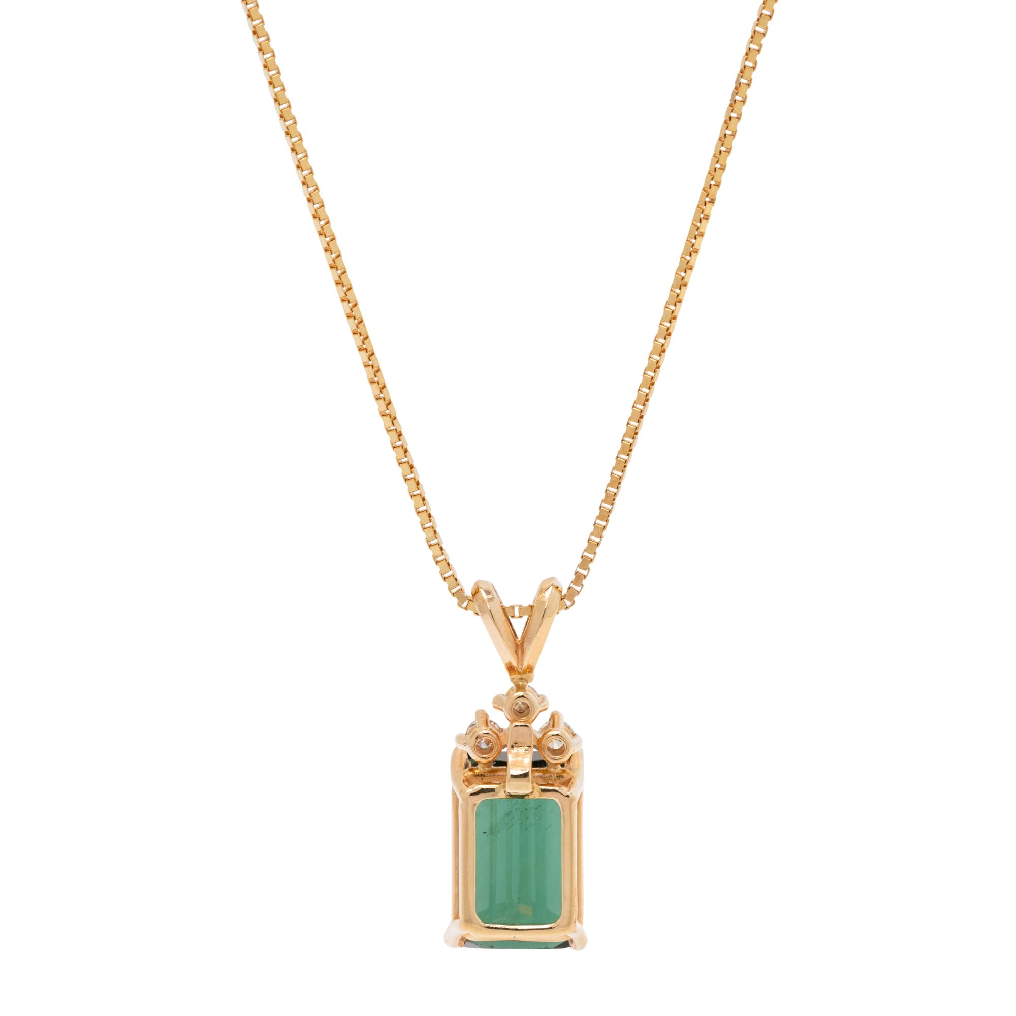 GREEN TOURMALINE AND DIAMOND SET