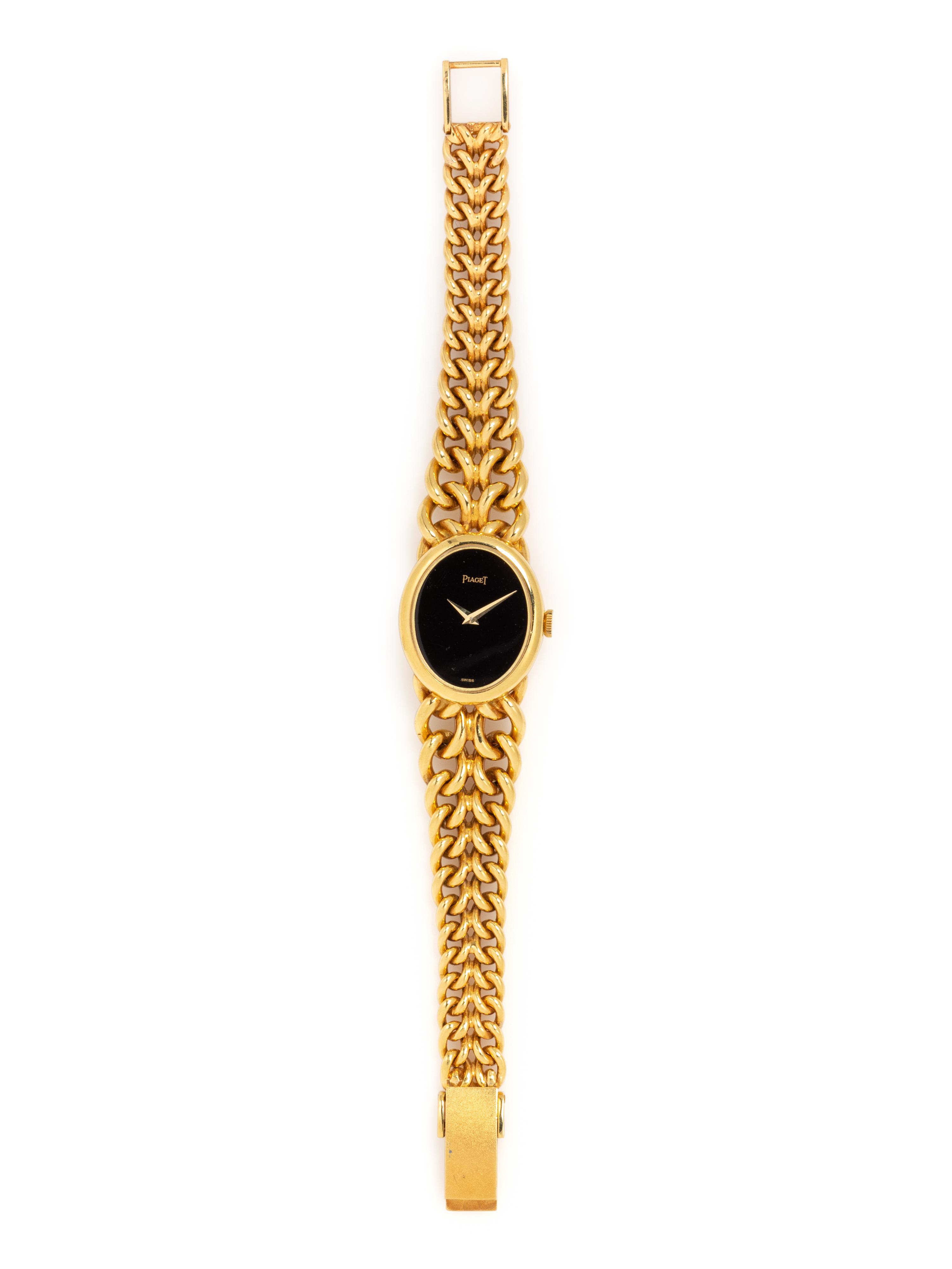 PIAGET, 18K YELLOW GOLD AND ONYX REF. 6822 K 10 WRISTWATCH