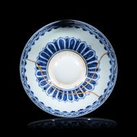 A Chinese Ming-Style Blue and White Porcelain Bowl, Mantouxinwan 青花纏枝花卉紋饅頭心盌