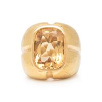 CITRINE AND YELLOW GOLD RING