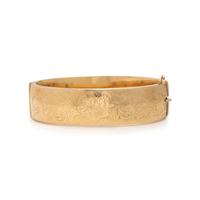 British, Low Karat Yellow Gold Bangle Bracelet