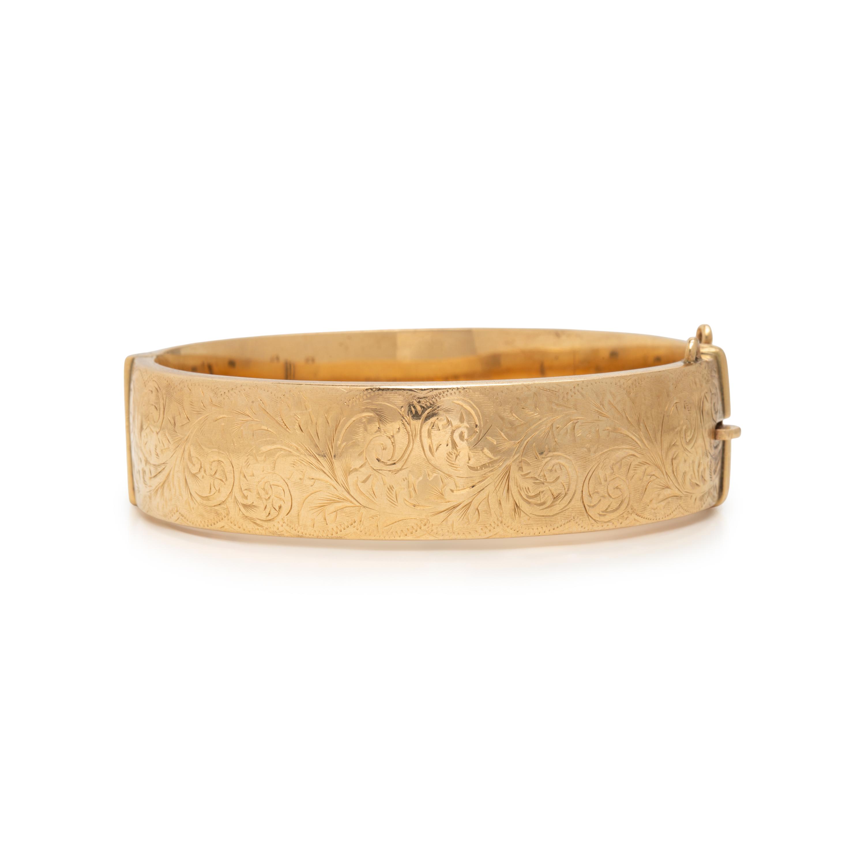 British, Low Karat Yellow Gold Bangle Bracelet