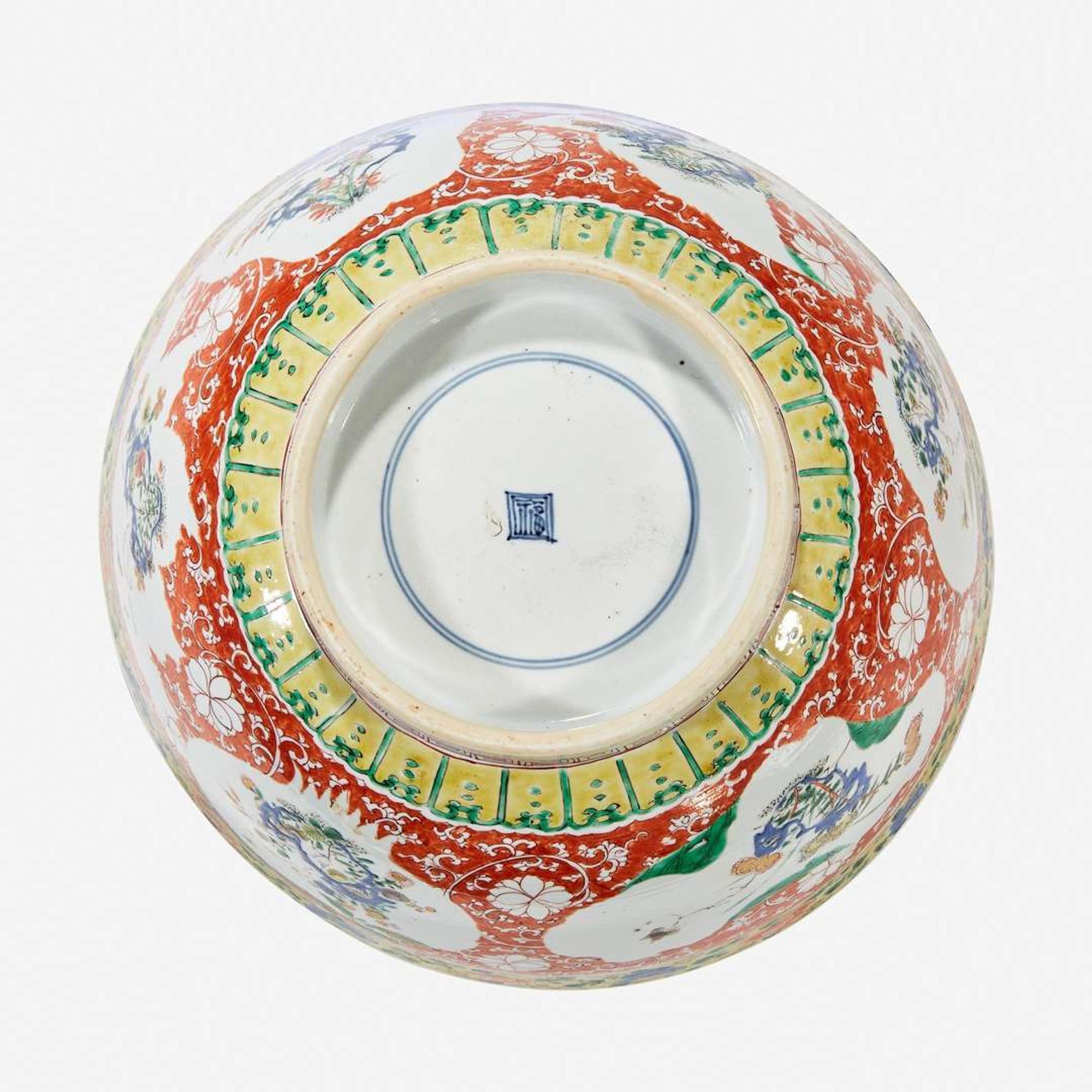 A Chinese famille verte-decorated porcelain large bowl Kangxi period