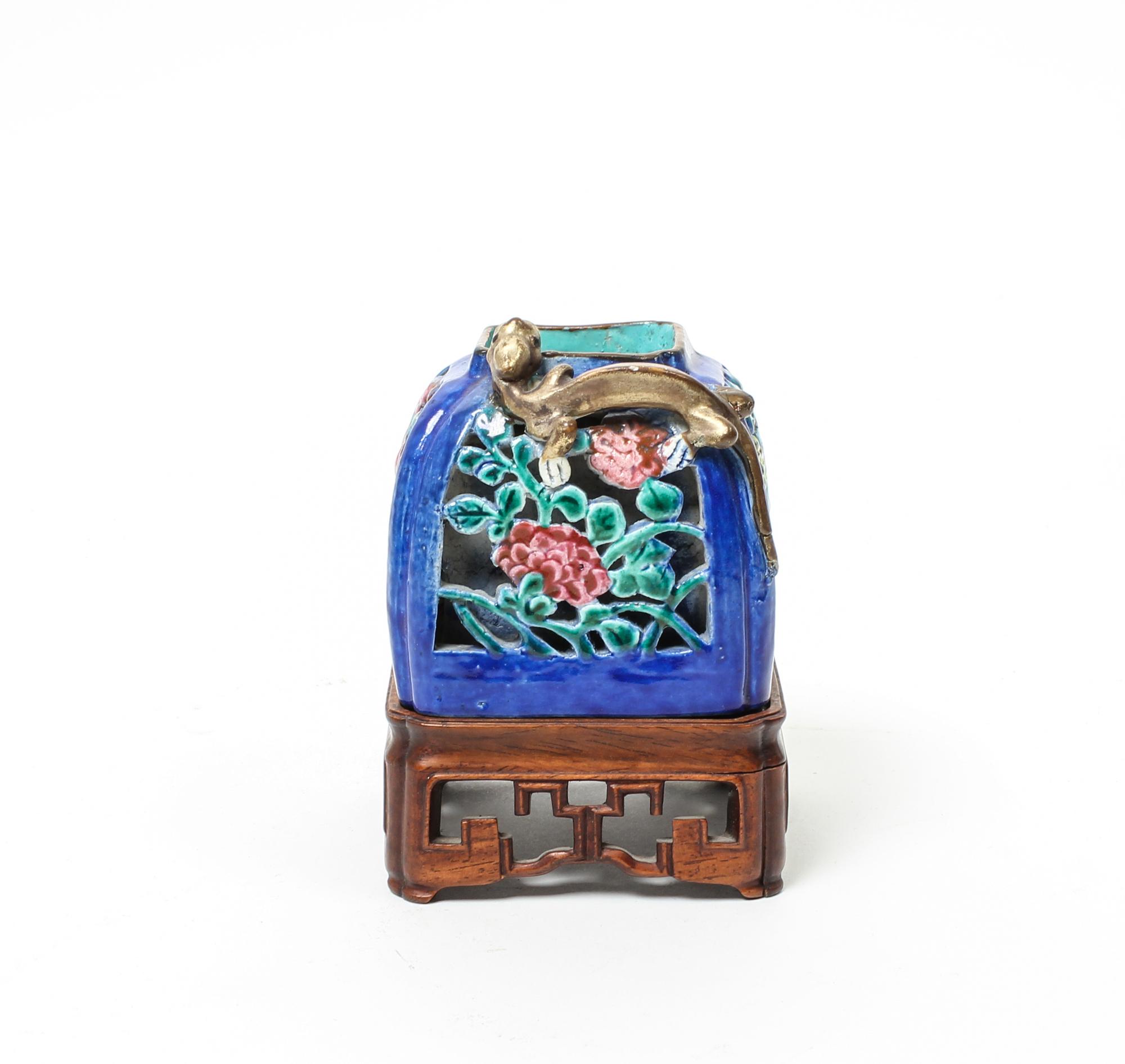 A Chinese Famille Rose Porcelain Water Dropper Height 3 inches. — 19TH CENTURY