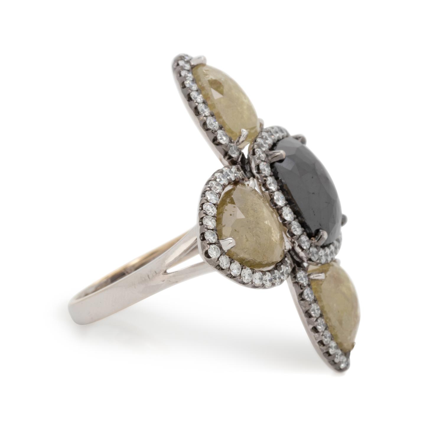 COLORED DIAMOND AND DIAMOND RING
