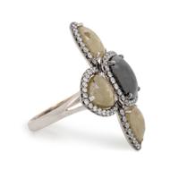 COLORED DIAMOND AND DIAMOND RING