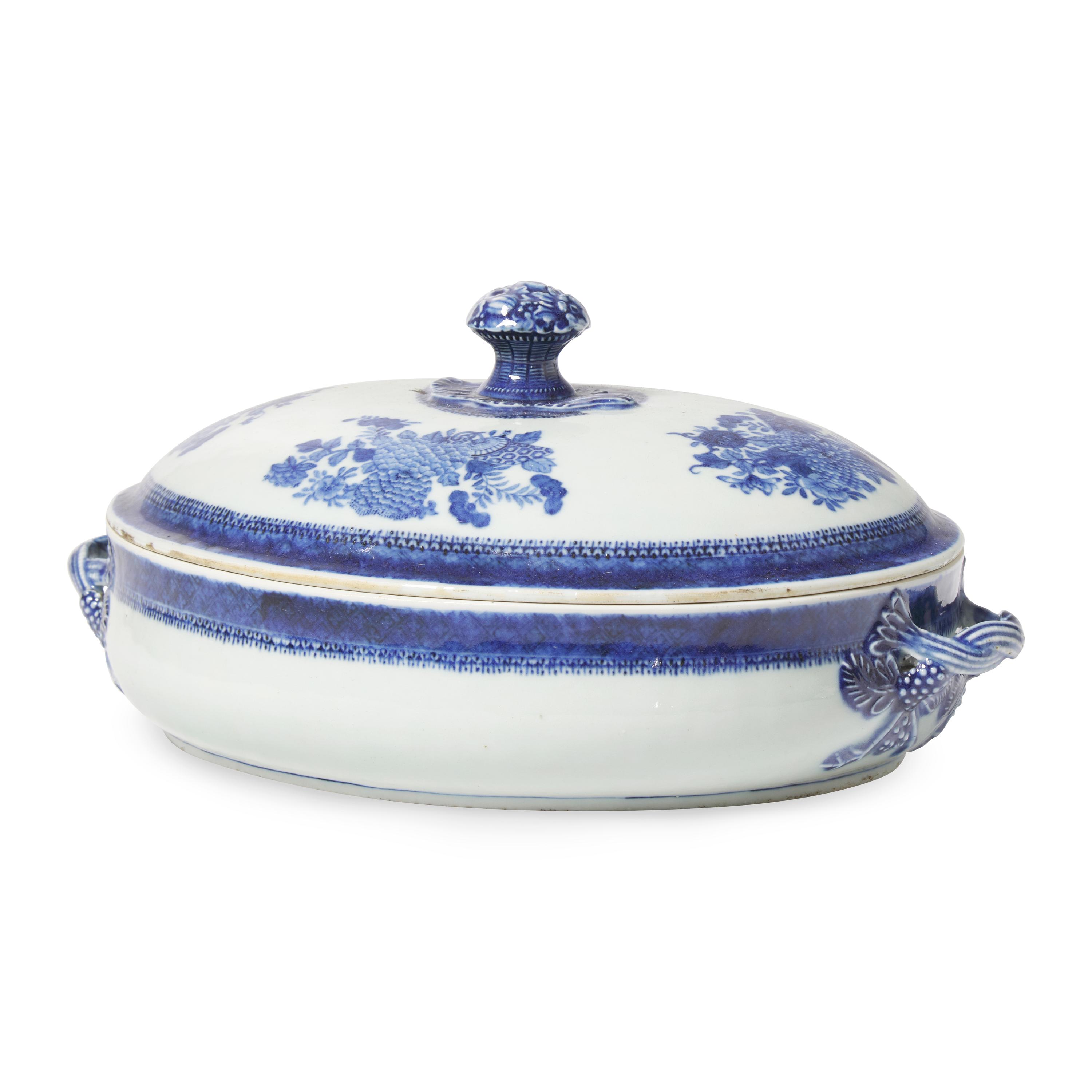 A Chinese Export Porcelain Blue Fitzhugh Covered Tureen