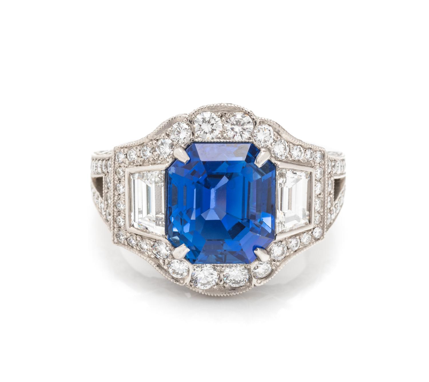 SAPPHIRE AND DIAMOND RING