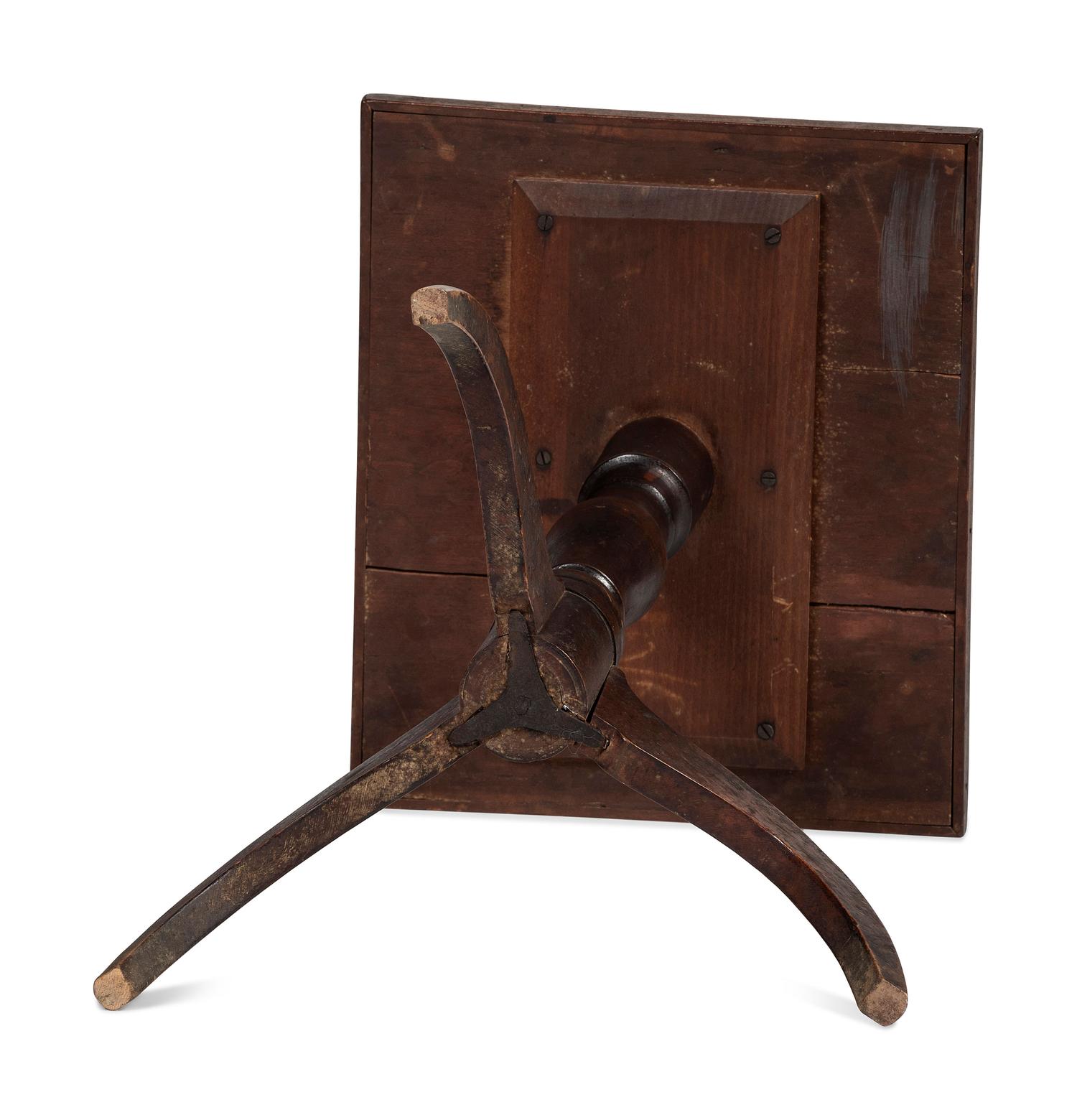 A Country Federal Brown-Stained Cherrywood Candlestand