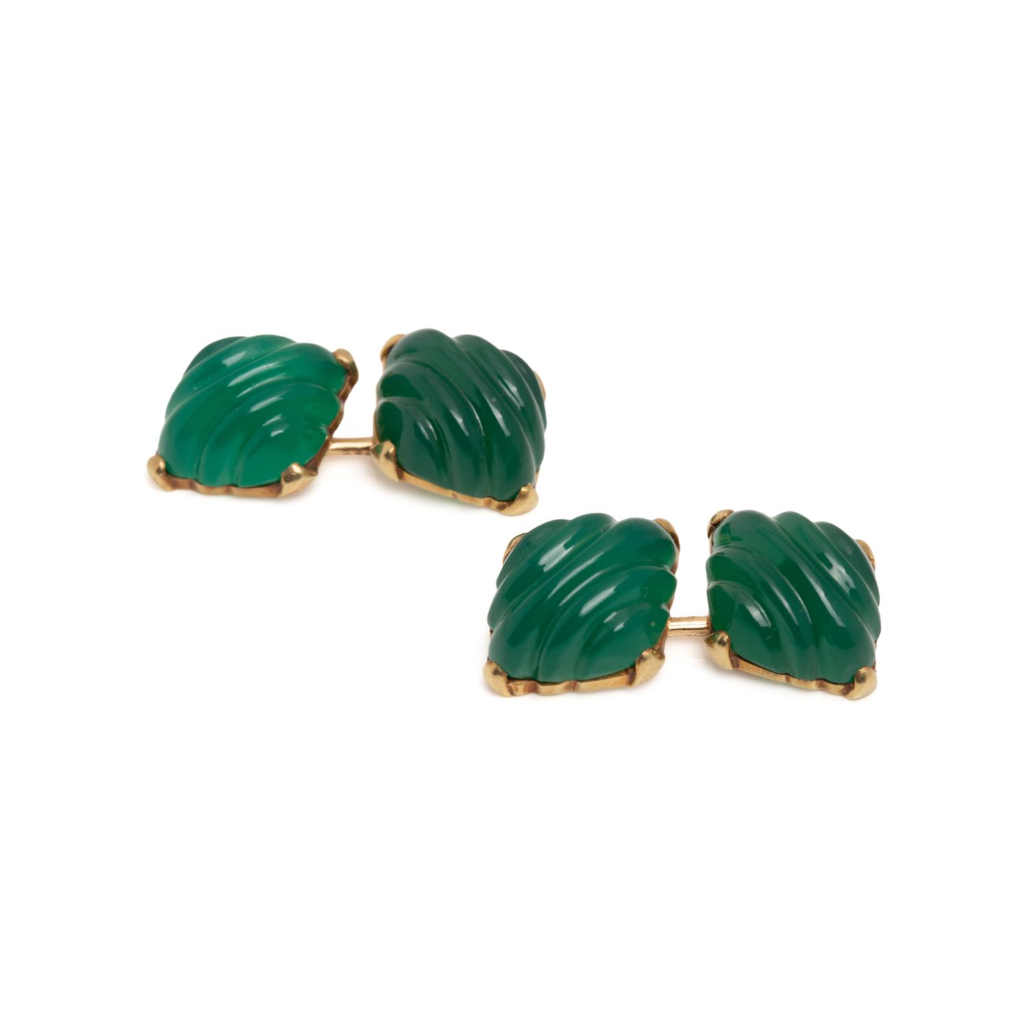 YELLOW GOLD AND CARVED CHALCEDONY CUFFLINKS
