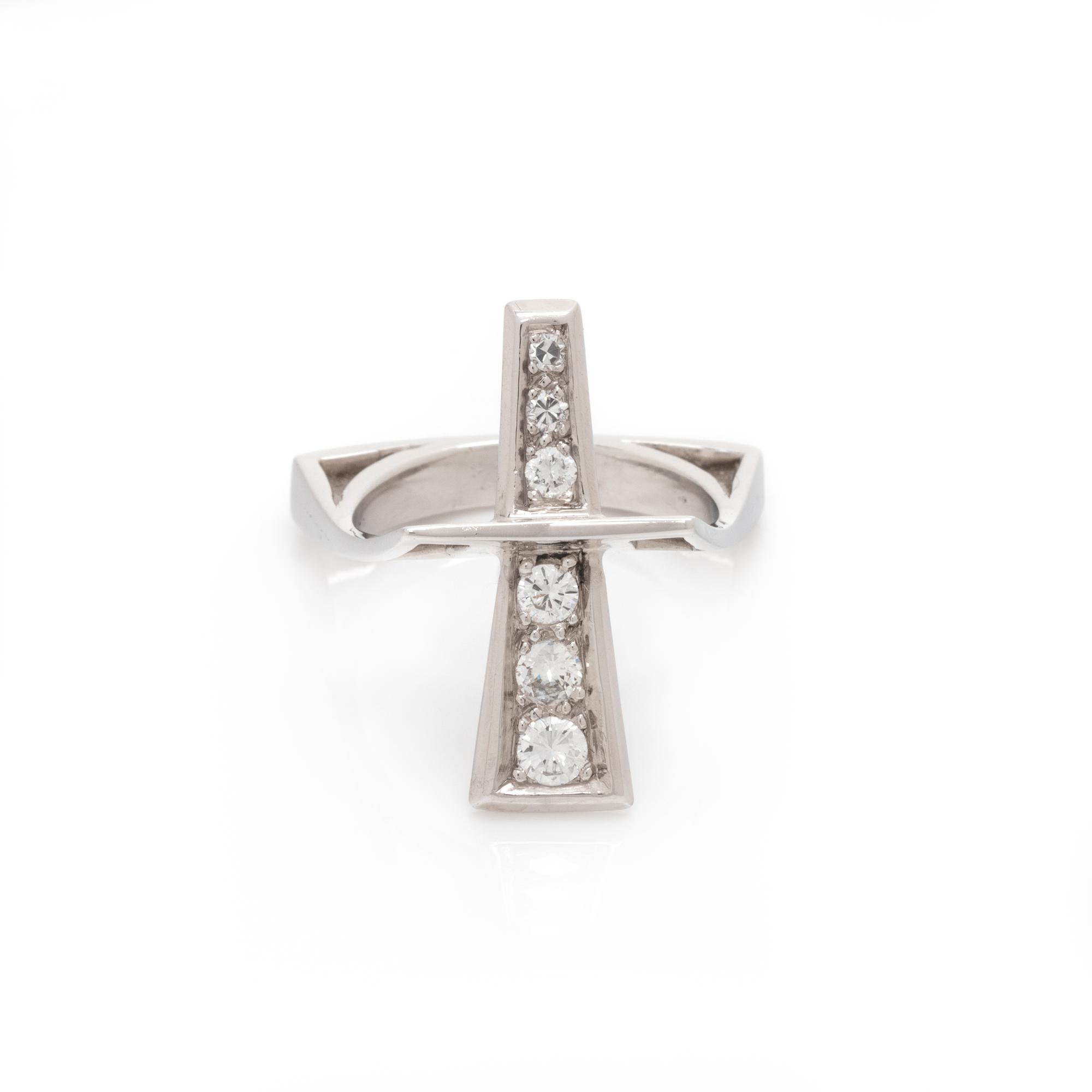 FRENCH, WHITE GOLD AND DIAMOND RING