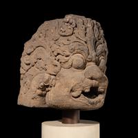 A Large Javanese Sandstone Andesite Lion Head, Simha, Indonesia, Central Java, 9th Century — 九世紀爪窪 巨型砂岩獸首