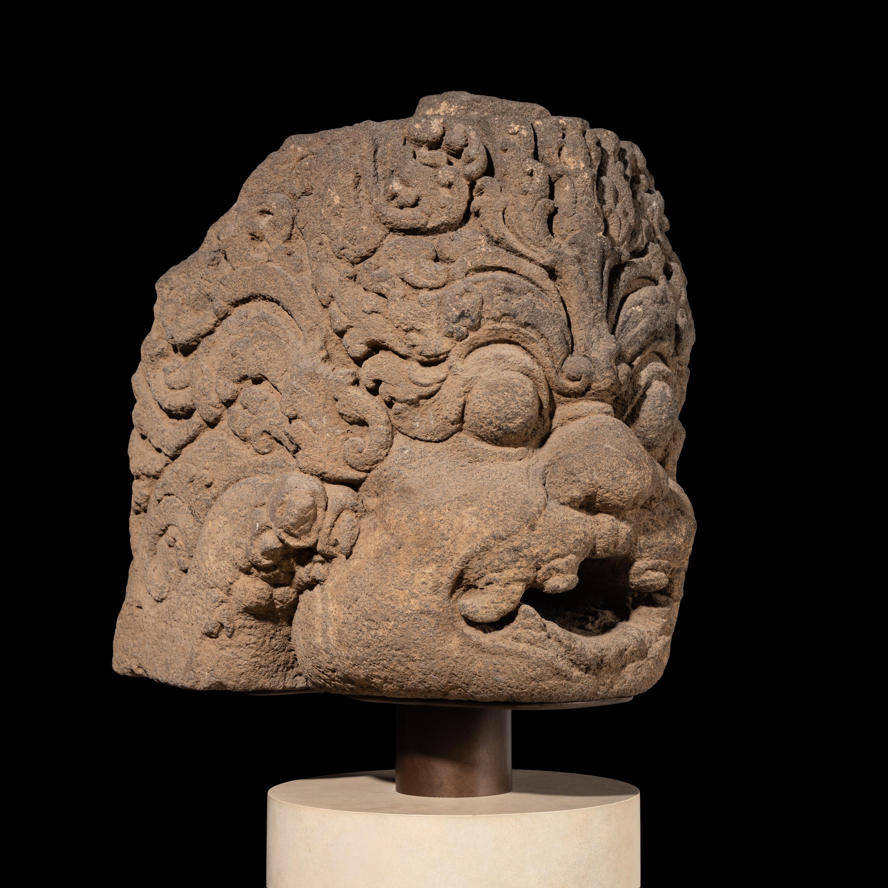 A Large Javanese Sandstone Andesite Lion Head, Simha, Indonesia, Central Java, 9th Century — 九世紀爪窪 巨型砂岩獸首