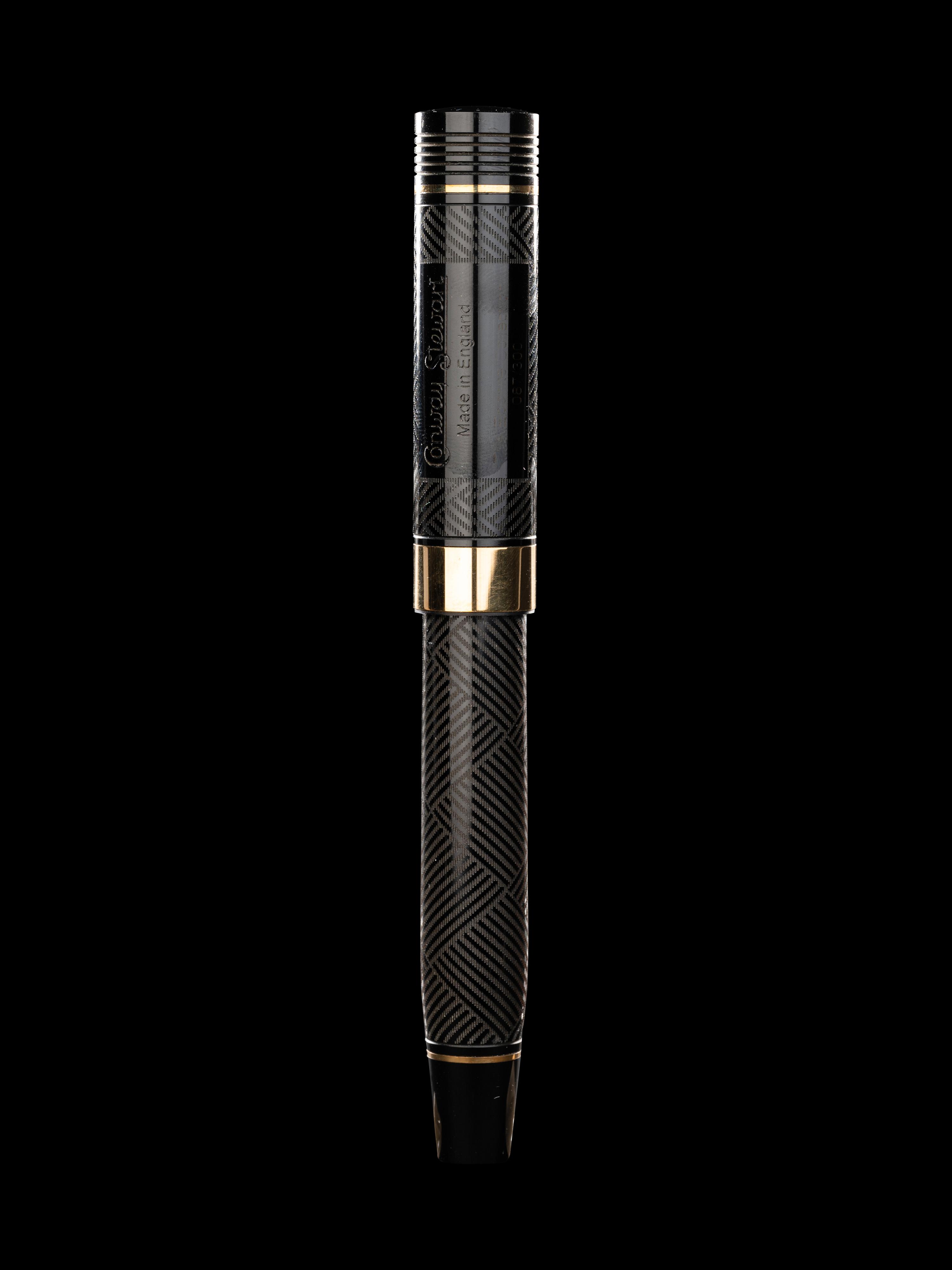 Conway Stewart: Churchill-Ebonite and Gilt Trim Limited Edition Ballpoint Pen