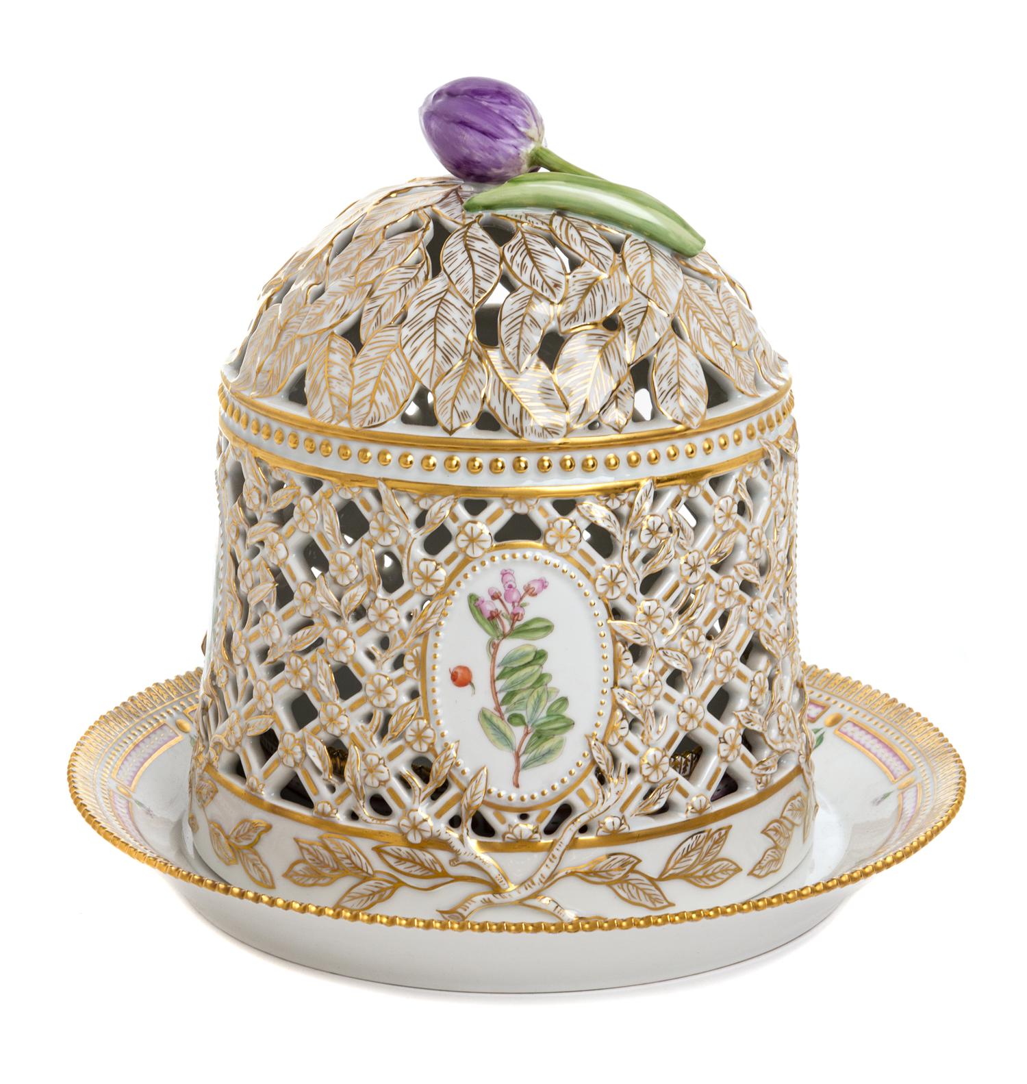 A Royal Copenhagen Flora Danica Ice Dome with Stand Height 10 1/2 inches. — 20TH CENTURY