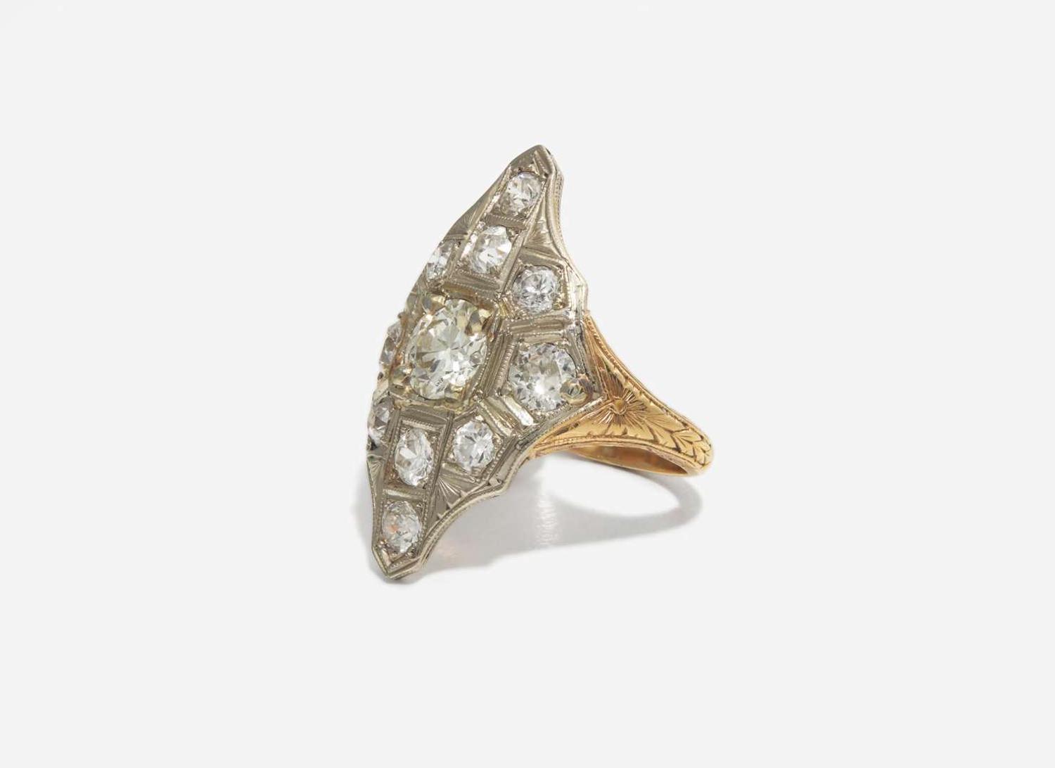 A Ladies Art Deco 14K Gold and Diamond Ring