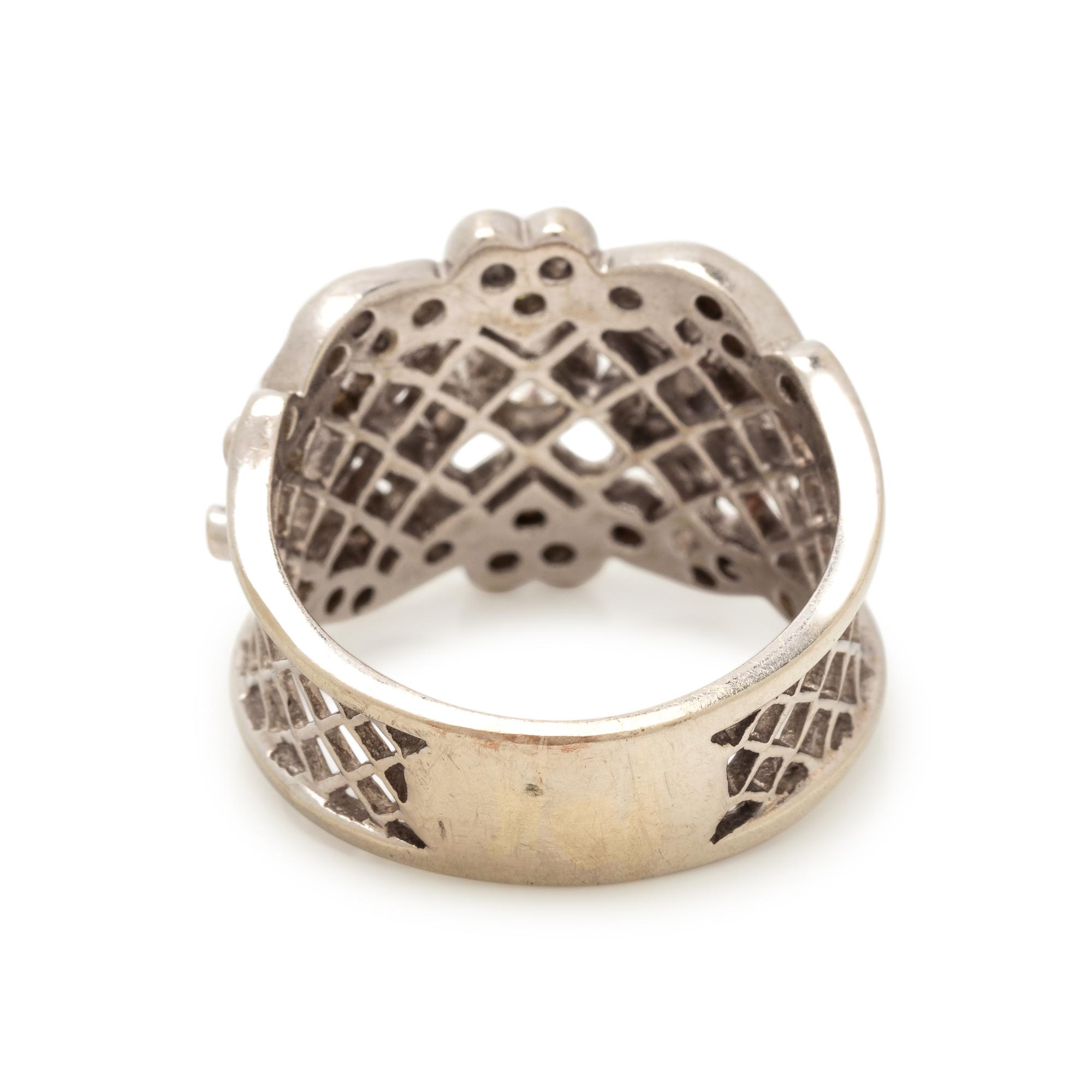 DIAMOND RING