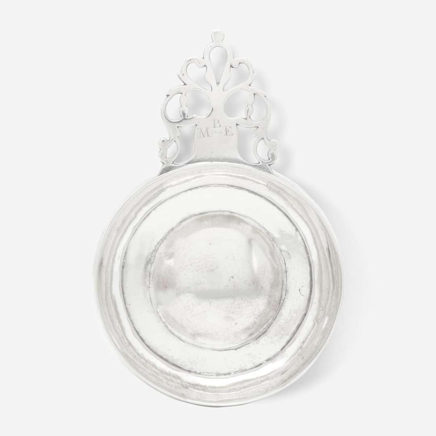 A silver porringer Jacob Hurd (1703-1758), Boston, MA, circa 1740