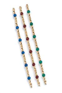 BOUCHERON, YELLOW GOLD AND HARDSTONE BRACELET SET