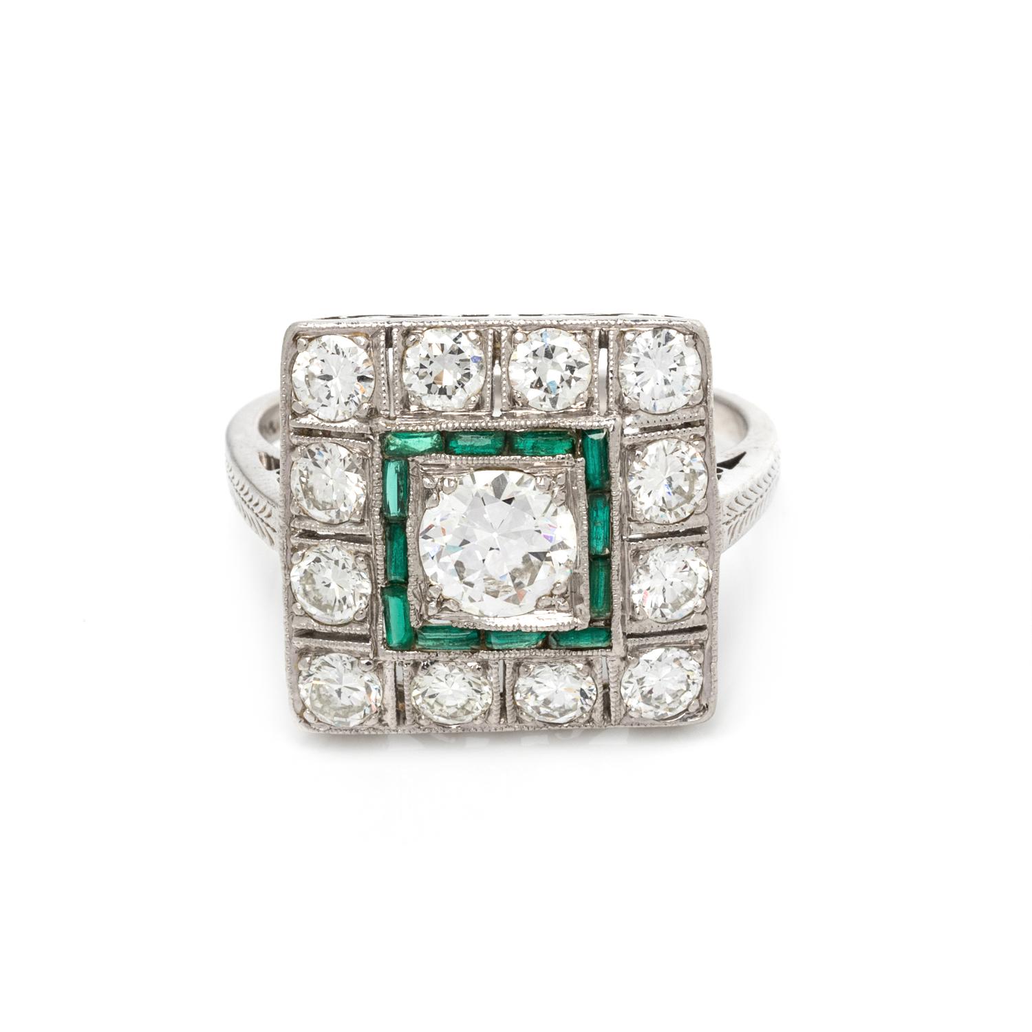DIAMOND AND EMERALD RING