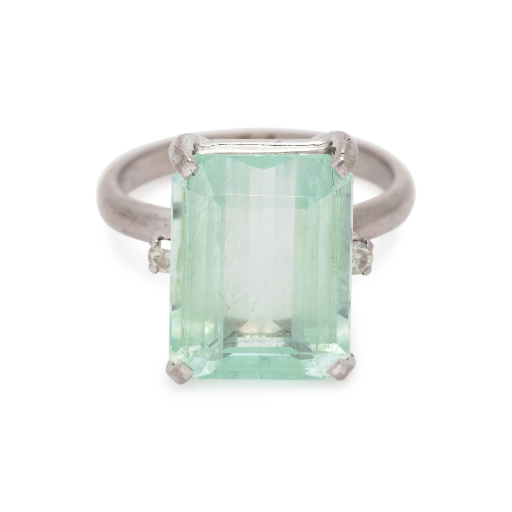 AQUAMARINE AND DIAMOND RING