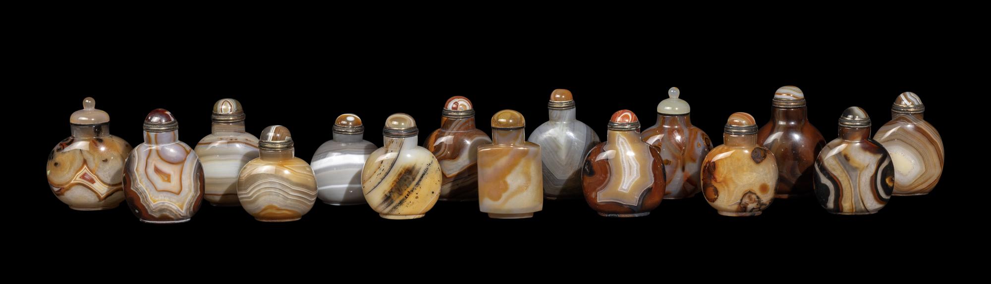 Fifteen Chinese Banded Agate Snuff Bottles 瑪瑙鼻烟壺十五支