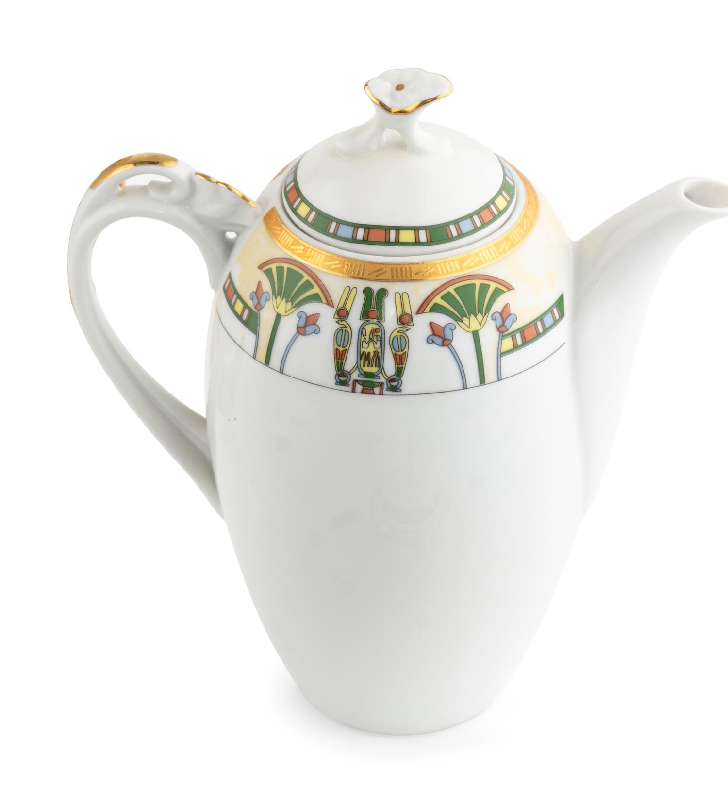 A Czech Porcelain Dinner Service