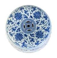 A Chinese Export Porcelain Garden Seat