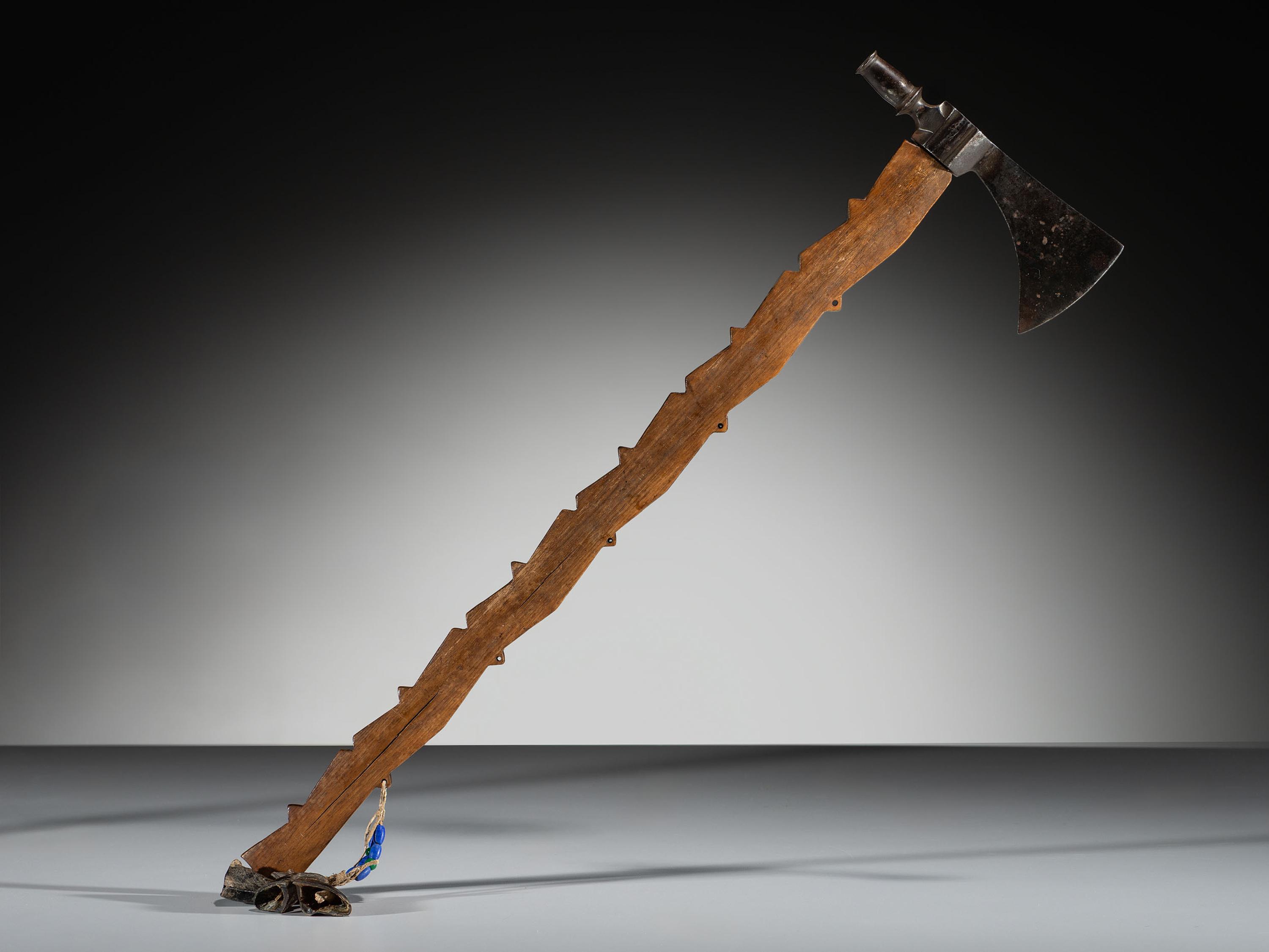Minnesota Chippewa Pipe Tomahawk, with Scalloped Haft