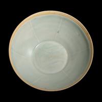A Chinese Qingbai 'Double Fish' Lobed Bowl and A Longquan Celadon Glazed Jarlet — 青白釉雙魚紋碗及龍泉青釉小罐