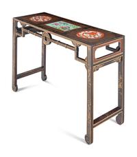 A Chinese Porcelain Inset Gilt Highlighted Black and Brown Lacquered Wood Side Table, Tiaozhuo