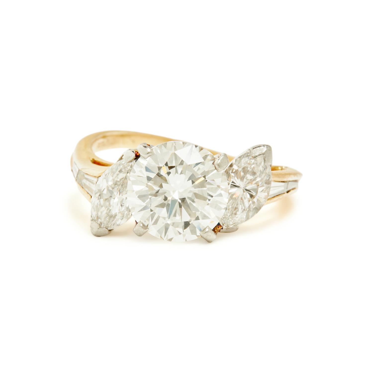 DIAMOND RING