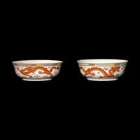 Three Chinese Famille Rose Porcelain 'Dragon' Bowls, Guangxu Period 清光緒 粉彩雙龍戲珠大蓋碗及小碗兩件