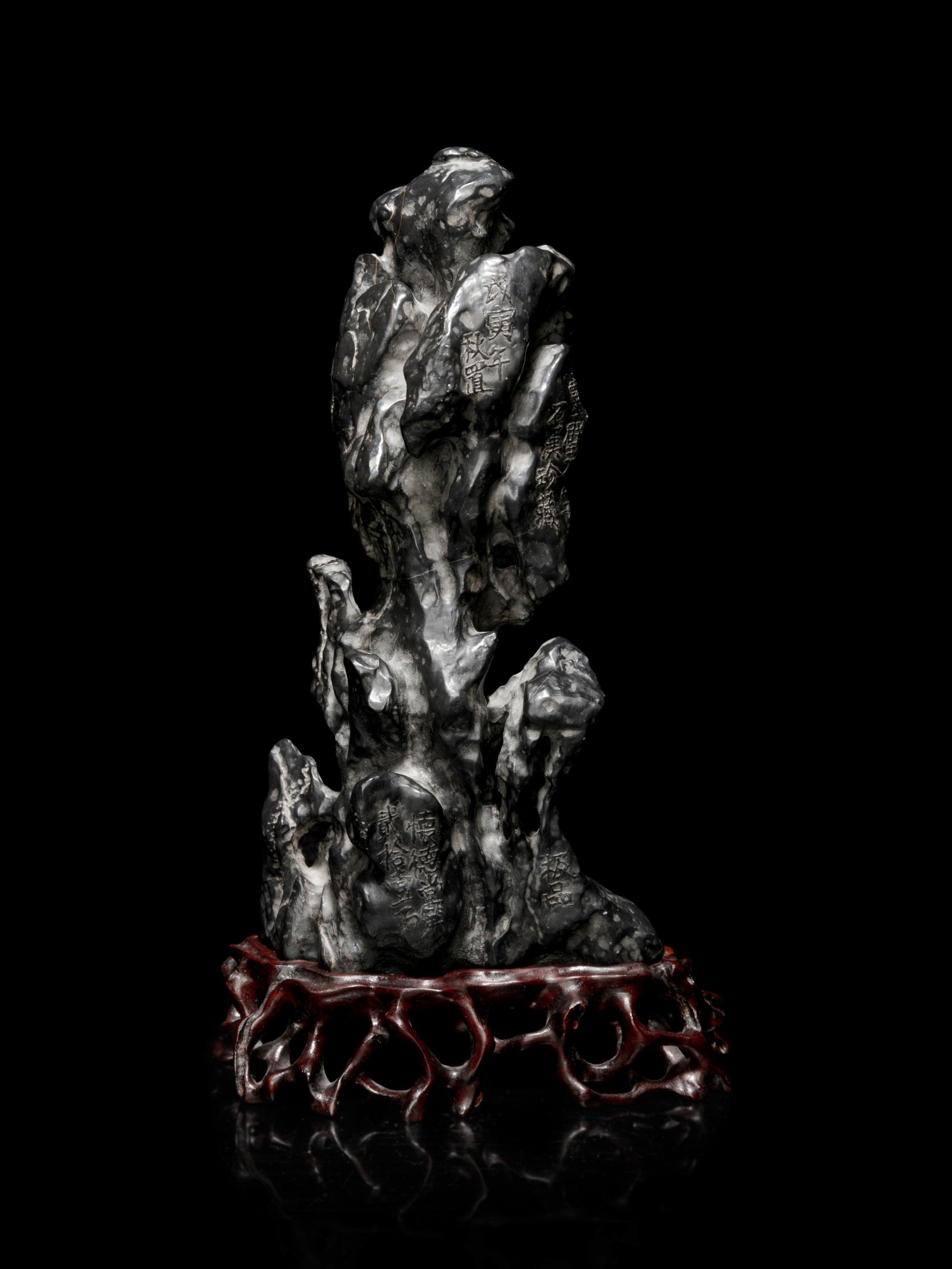 A Vertical Lingbi Scholar's Rock